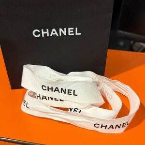 CHANEL White Gift Ribbon 62”